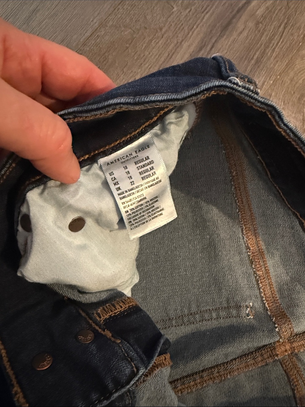American Eagle Outfitters Dark Indigo Flare Jeans - Picture 3 of 6
